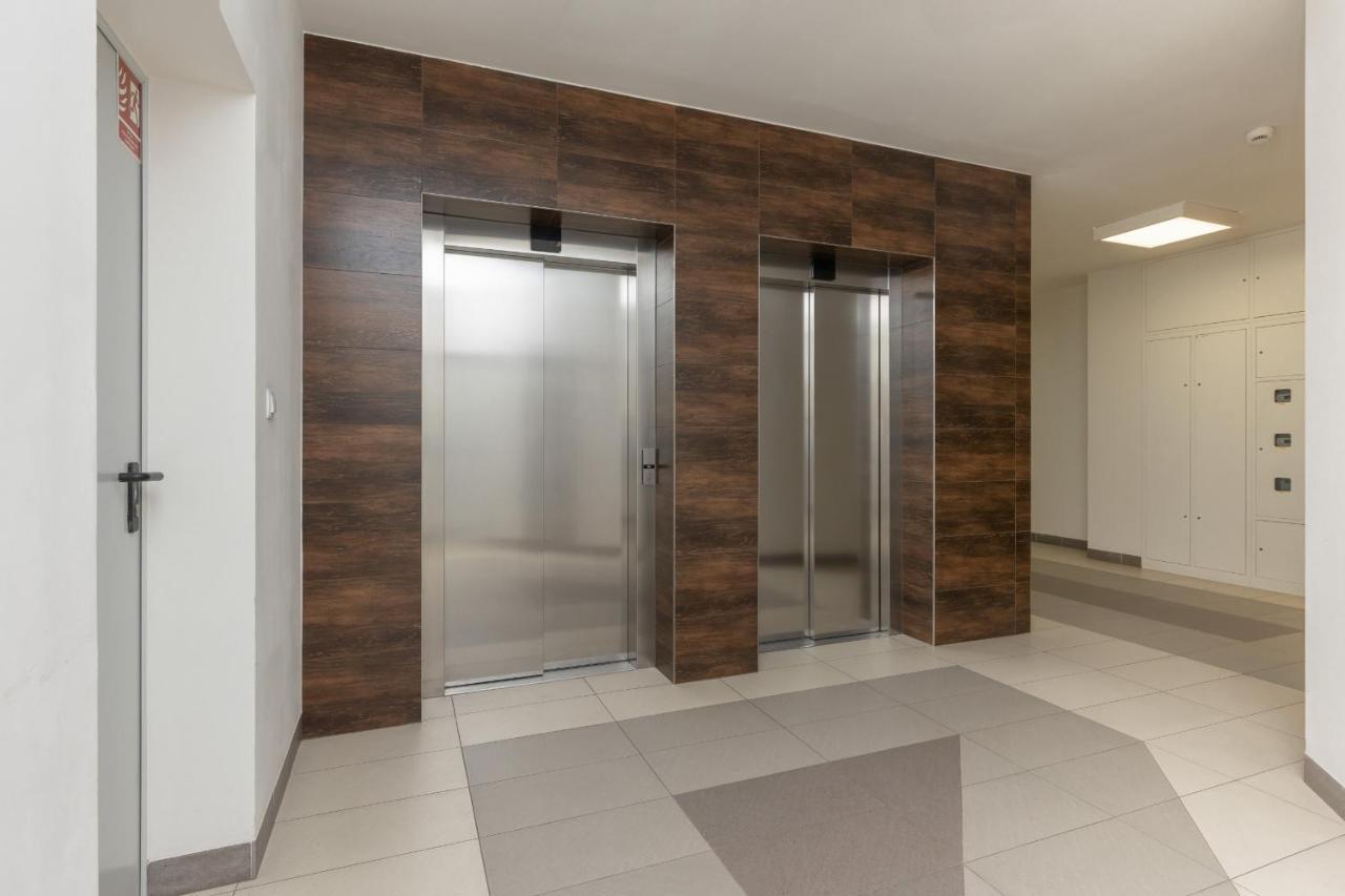 Quiet Apartment Park Edwarda Szymanskiego By Noclegi Renters Varsovia Exterior foto